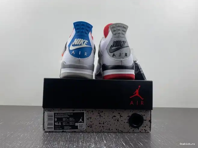 One Kick CL1184-146 Retro 4 The What Jordan 0602